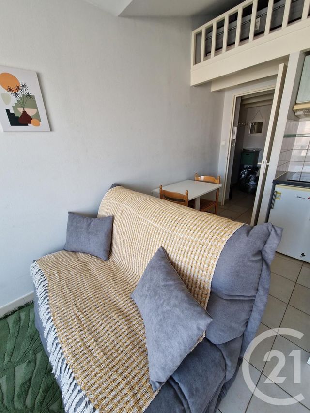Appartement Studio à louer - 1 pièce - 19.98 m2 - LA ROCHELLE - 17 - POITOU-CHARENTES - Century 21 Agence Du Centre Ville