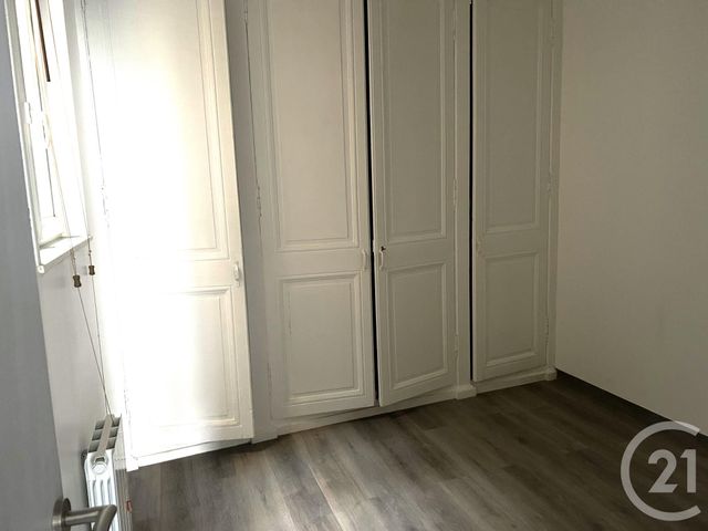 Appartement T4 à louer - 4 pièces - 63.56 m2 - LA ROCHELLE - 17 - POITOU-CHARENTES - Century 21 Agence Du Centre Ville