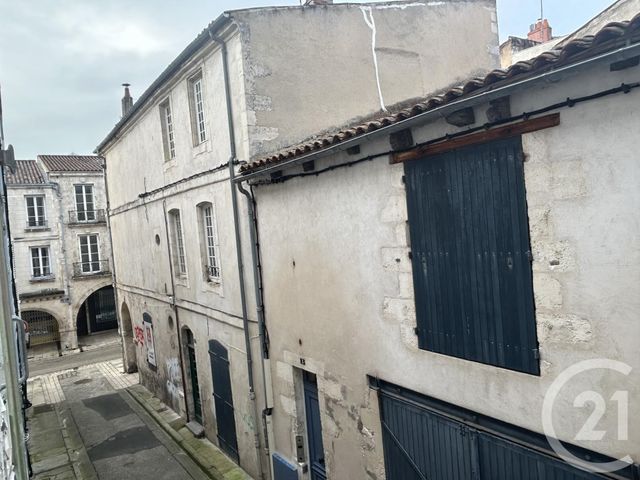 Appartement T4 à louer - 4 pièces - 63.56 m2 - LA ROCHELLE - 17 - POITOU-CHARENTES - Century 21 Agence Du Centre Ville