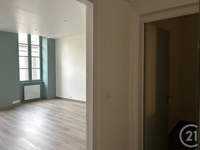 Appartement T4 à louer - 4 pièces - 63.56 m2 - LA ROCHELLE - 17 - POITOU-CHARENTES - Century 21 Agence Du Centre Ville