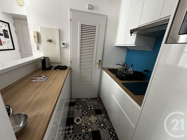 Appartement T1 bis à louer - 2 pièces - 33.35 m2 - LA ROCHELLE - 17 - POITOU-CHARENTES - Century 21 Agence Du Centre Ville