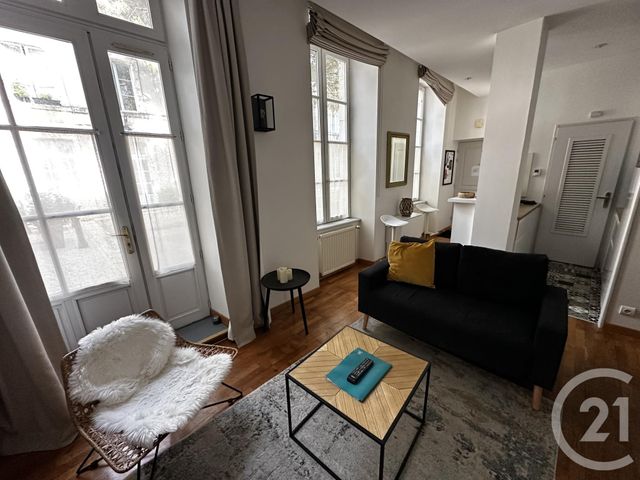 Appartement T1 bis à louer - 2 pièces - 33.35 m2 - LA ROCHELLE - 17 - POITOU-CHARENTES - Century 21 Agence Du Centre Ville