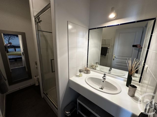 Appartement T1 bis à louer - 2 pièces - 33.35 m2 - LA ROCHELLE - 17 - POITOU-CHARENTES - Century 21 Agence Du Centre Ville