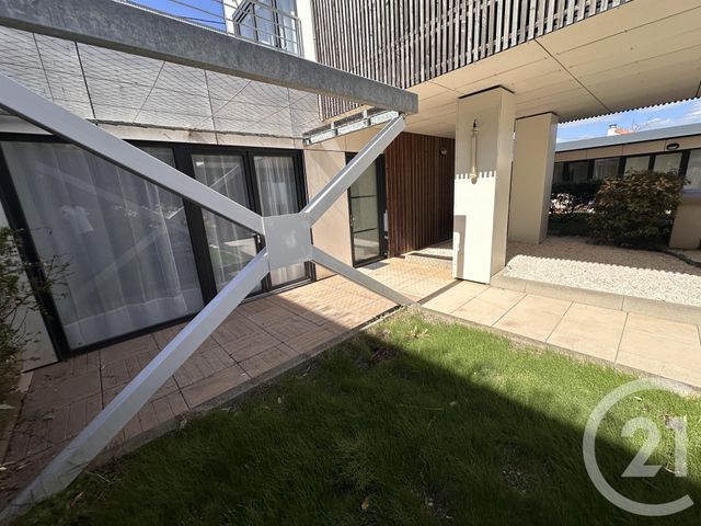 Appartement à louer - 2 pièces - 55.36 m2 - LA ROCHELLE - 17 - POITOU-CHARENTES - Century 21 Agence Du Centre Ville
