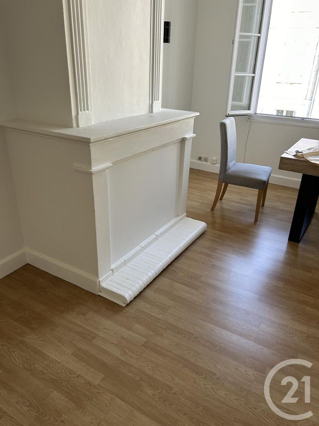 Appartement T3 à louer - 3 pièces - 68.2 m2 - ROCHEFORT - 17 - POITOU-CHARENTES - Century 21 Agence Du Centre Ville