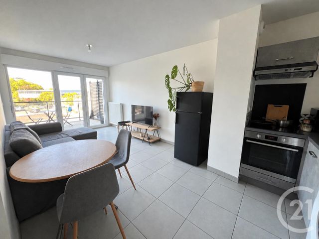 Appartement T2 à vendre - 2 pièces - 45.0 m2 - LA ROCHELLE - 17 - POITOU-CHARENTES - Century 21 Agence Du Centre Ville