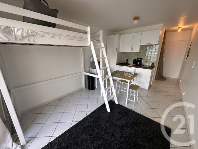 Appartement F1 à louer - 1 pièce - 20.0 m2 - LA ROCHELLE - 17 - POITOU-CHARENTES - Century 21 Agence Du Centre Ville
