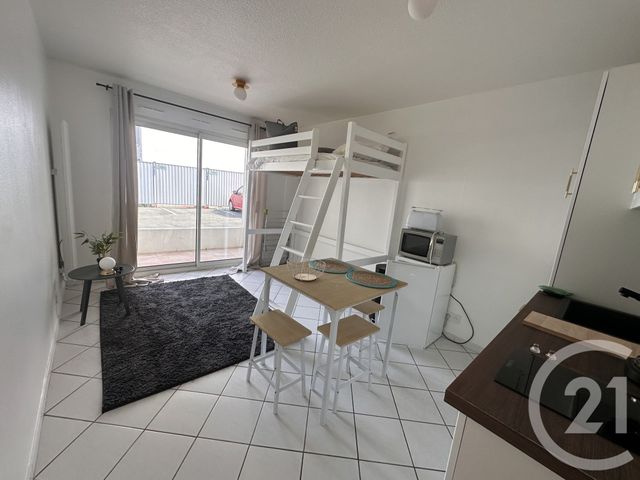 Appartement F1 à louer - 1 pièce - 20.0 m2 - LA ROCHELLE - 17 - POITOU-CHARENTES - Century 21 Agence Du Centre Ville