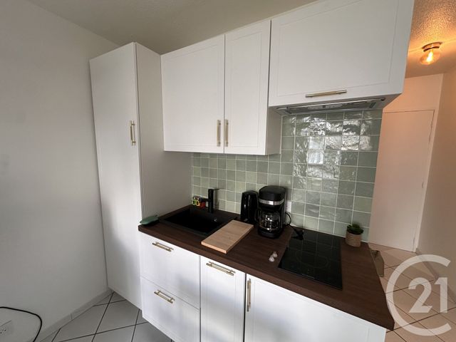 Appartement F1 à louer - 1 pièce - 20.0 m2 - LA ROCHELLE - 17 - POITOU-CHARENTES - Century 21 Agence Du Centre Ville
