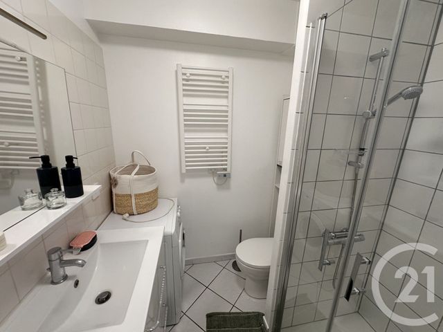 Appartement F1 à louer - 1 pièce - 20.0 m2 - LA ROCHELLE - 17 - POITOU-CHARENTES - Century 21 Agence Du Centre Ville