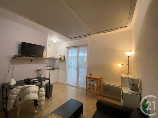 Appartement Studio à louer - 1 pièce - 20.41 m2 - LA ROCHELLE - 17 - POITOU-CHARENTES - Century 21 Agence Du Centre Ville