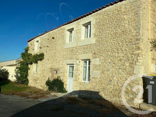 maison à vendre - 6 pièces - 200.0 m2 - BREUIL MAGNE - 17 - POITOU-CHARENTES - Century 21 Agence Du Centre Ville