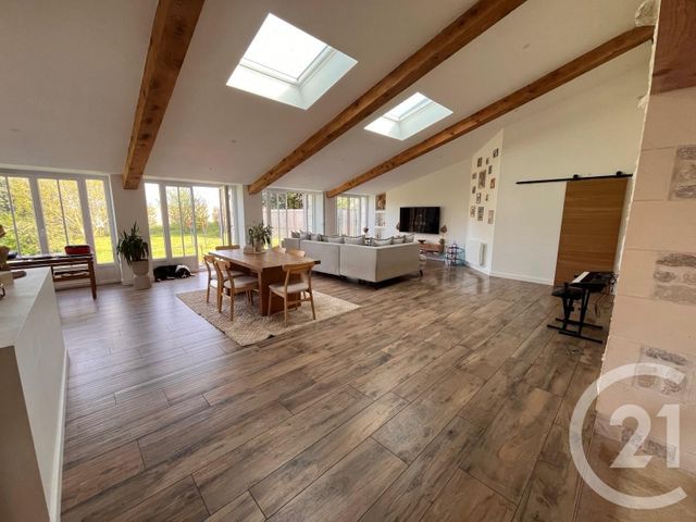 maison à vendre - 6 pièces - 200.0 m2 - BREUIL MAGNE - 17 - POITOU-CHARENTES - Century 21 Agence Du Centre Ville