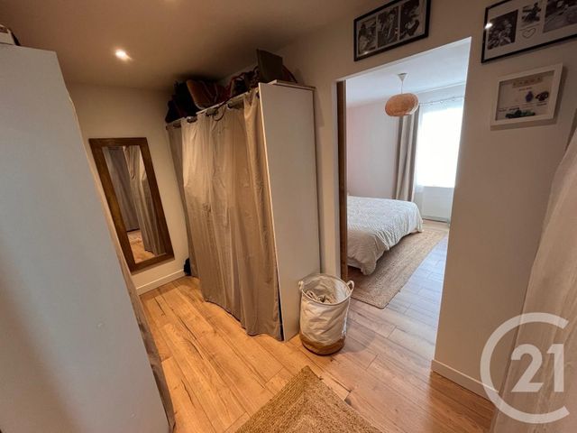 maison à vendre - 6 pièces - 200.0 m2 - BREUIL MAGNE - 17 - POITOU-CHARENTES - Century 21 Agence Du Centre Ville