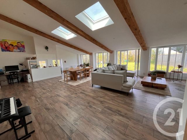 maison à vendre - 6 pièces - 200.0 m2 - BREUIL MAGNE - 17 - POITOU-CHARENTES - Century 21 Agence Du Centre Ville